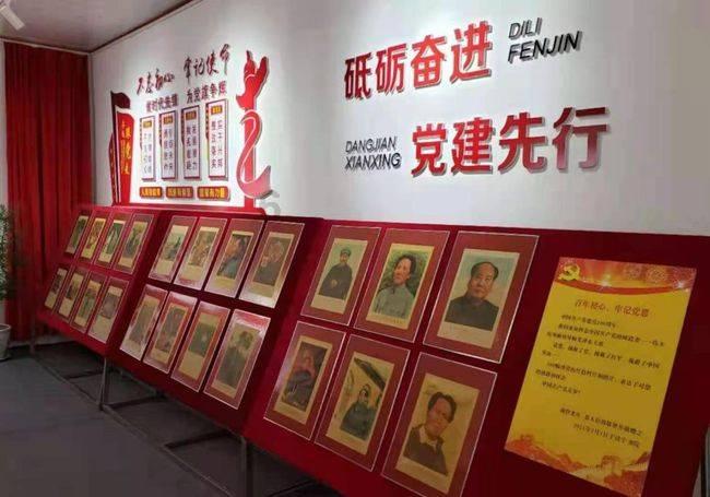 梁家落败,梁思申为父亲做平账单,一家人深情相拥